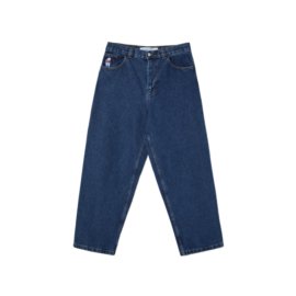 Jean couleur bleu coupe baggy avec fermeture à zip, empiècement brodé à la poche et étiquette tissée à la taille